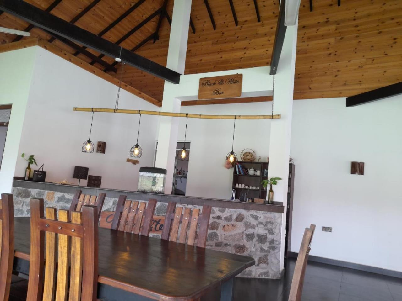 Blu Marine Nilaveli Hotel Trincomalee Exterior photo