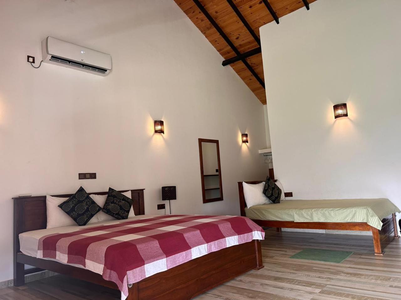 Blu Marine Nilaveli Hotel Trincomalee Exterior photo