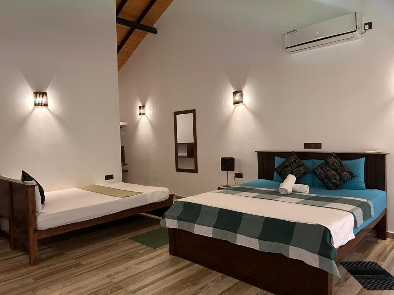 Blu Marine Nilaveli Hotel Trincomalee Exterior photo
